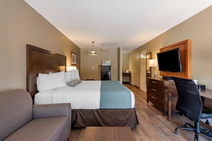 Room 13 of 30