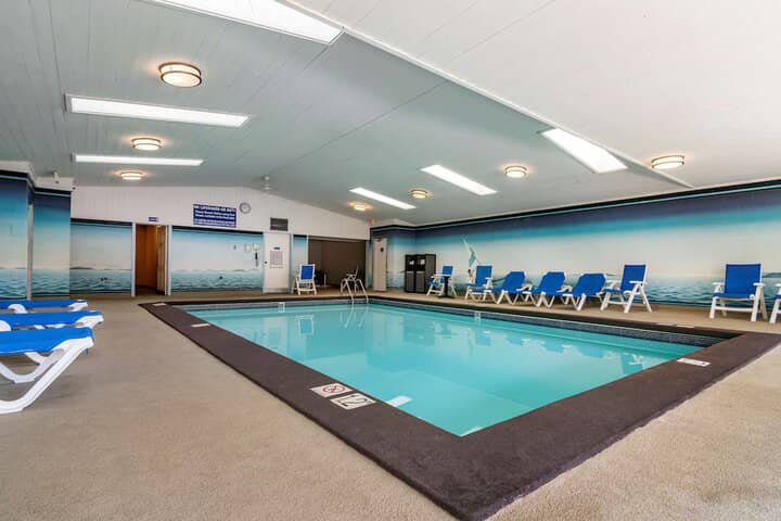 Pool 18 of 30